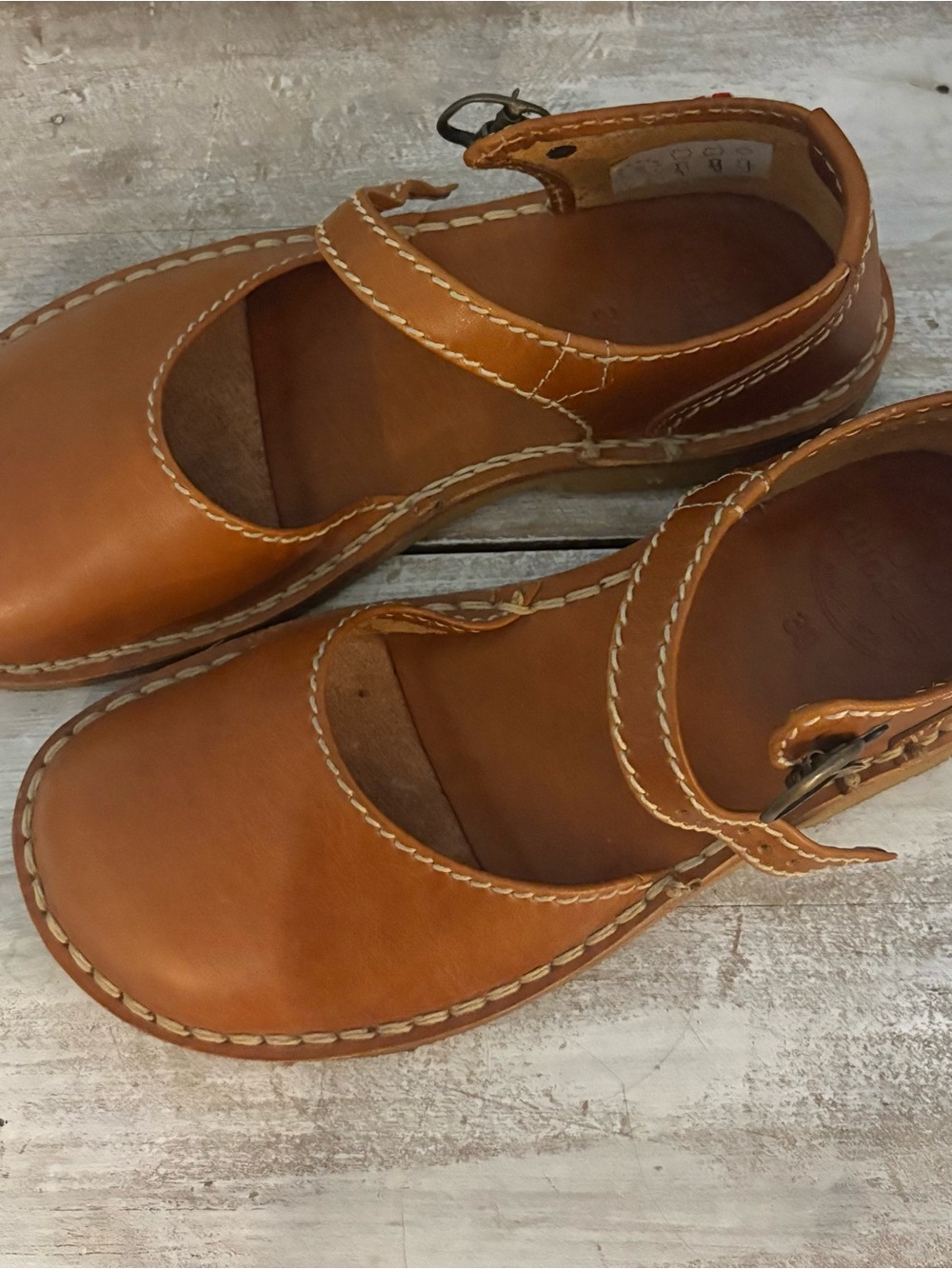 Duckfeet Band- Tan Leather Mary Jane Shoes - Classic Stitch Detail - Picture 3 of 6